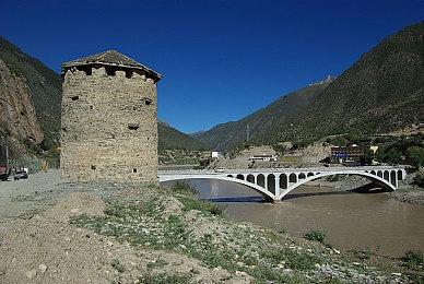 恐怖动作新作《异形：盗贼入侵》面向VR平台公布